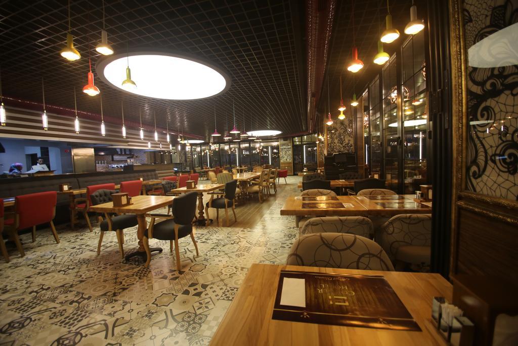 The Corner Hotel Sincan Ngoại thất bức ảnh