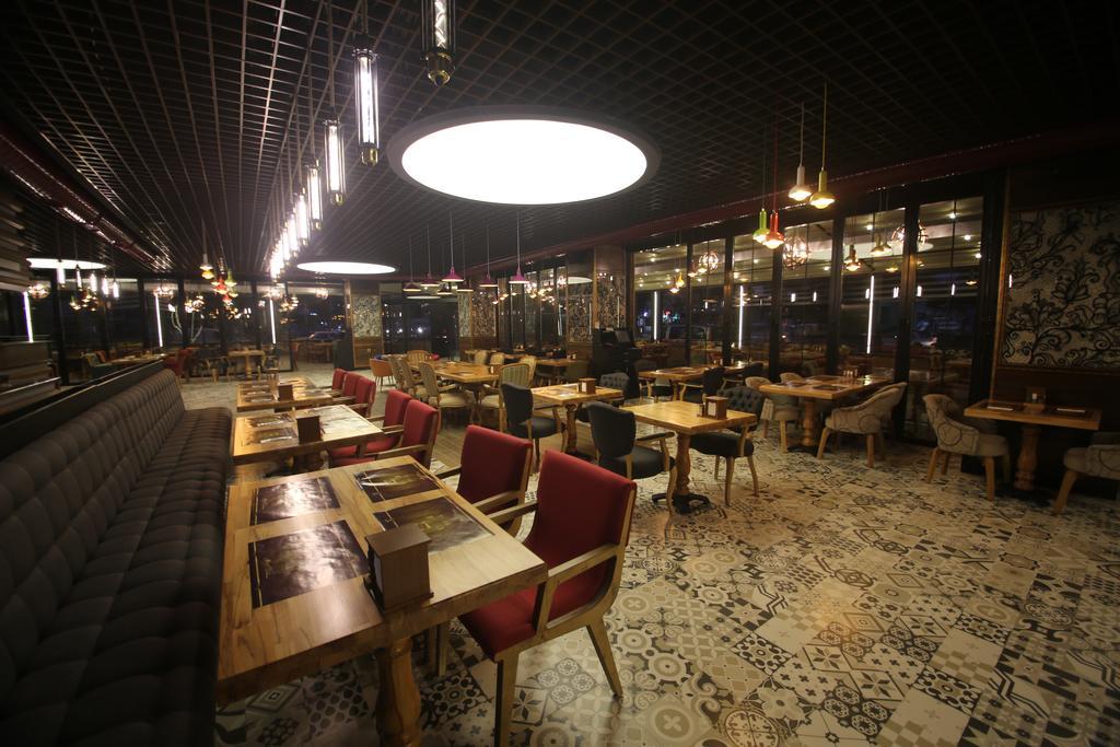 The Corner Hotel Sincan Ngoại thất bức ảnh