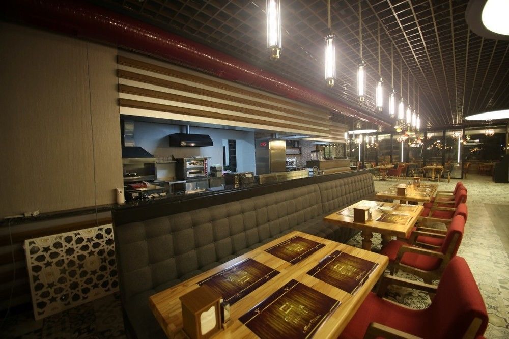 The Corner Hotel Sincan Ngoại thất bức ảnh